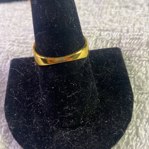 Men’s gold tone ring size 9 - Picture 6 of 7